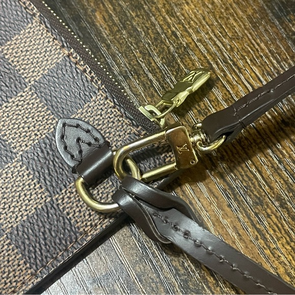 Louis Vuitton LV Damier Ebene Neverfull MM Pouch Wristlet Wallet - Picture 2 of 8